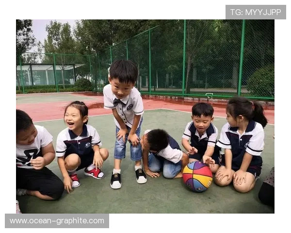 U19小将丛睿言的拼搏日常展现年轻篮球力量与坚持精神 U19小将丛睿言的拼搏日常展现年轻篮球力量与坚持精神